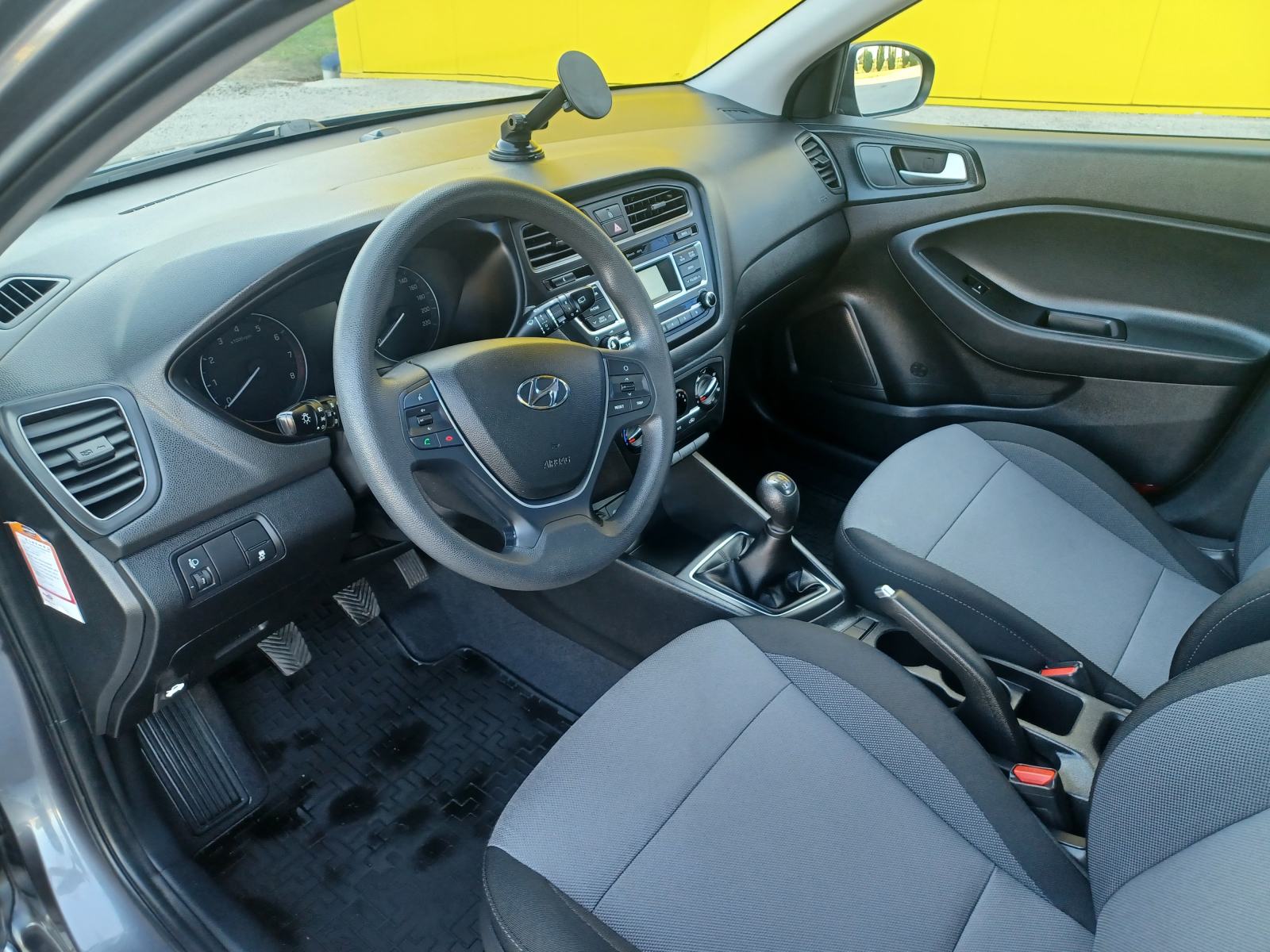 Hyundai i20 1,25 - BENZIN -1 Vlasnik - Nije uvoz - TOP STANJU, fotografija 12