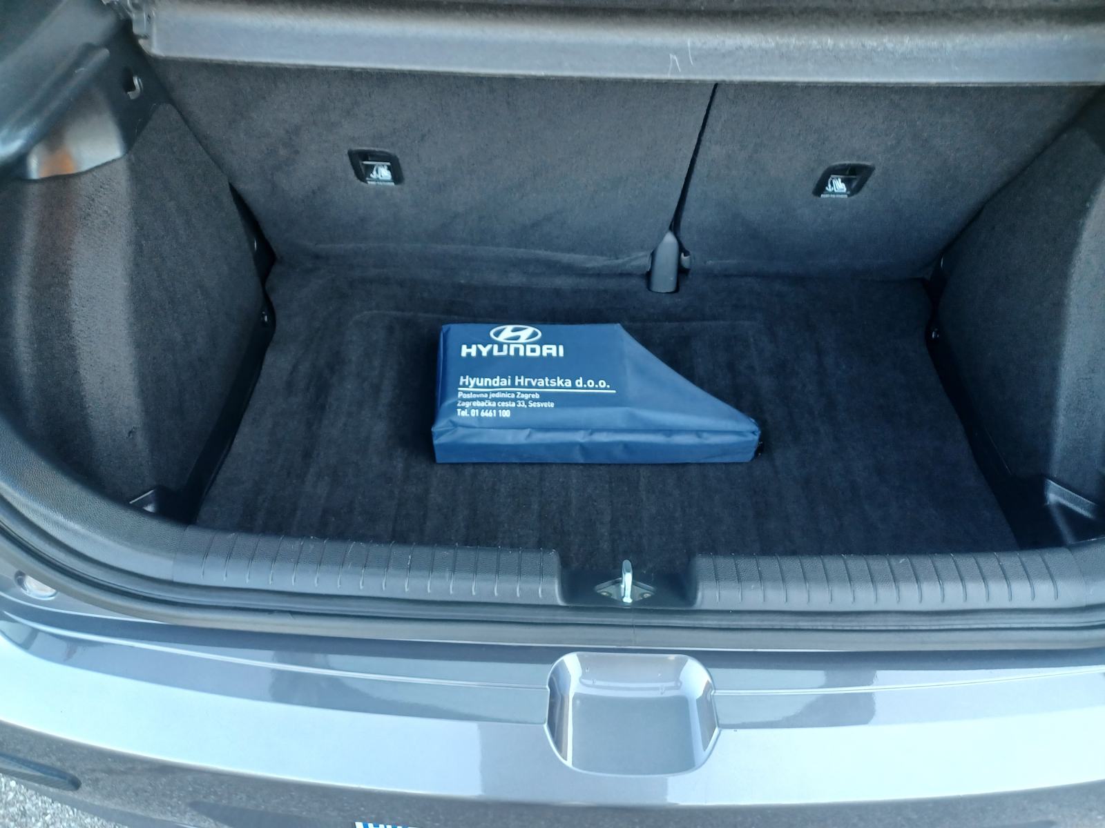 Hyundai i20 1,25 - BENZIN -1 Vlasnik - Nije uvoz - TOP STANJU, fotografija 18