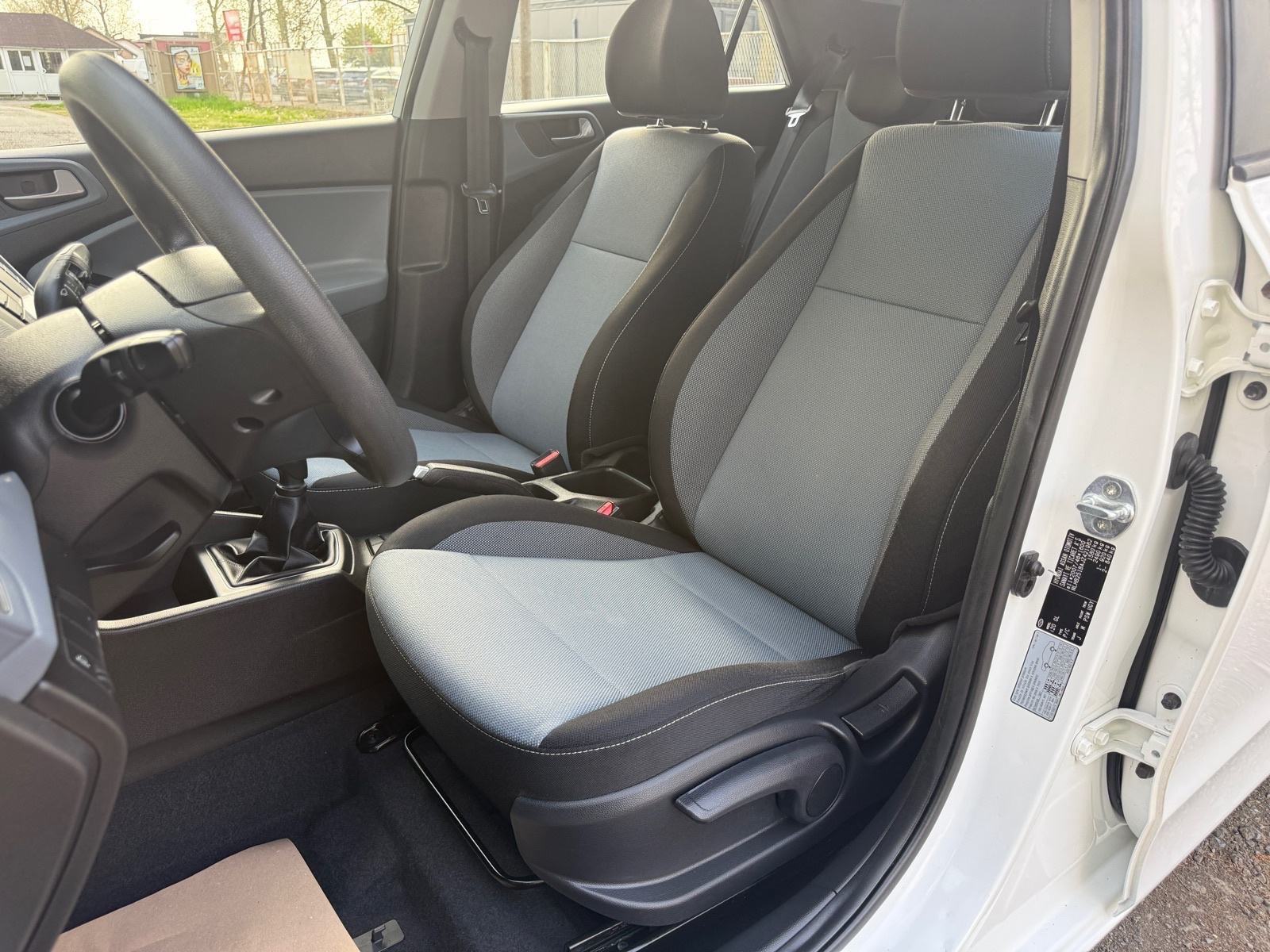 Hyundai i20 1,25-PRVI VLASNIK-100 000 km-KLIMA, fotografija 10