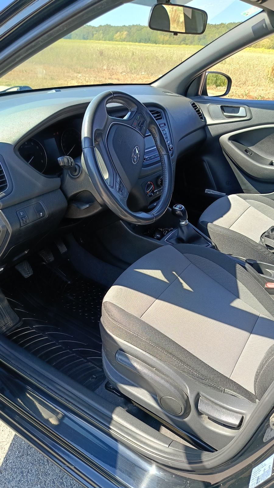 Hyundai i20 1,25, fotografija 5