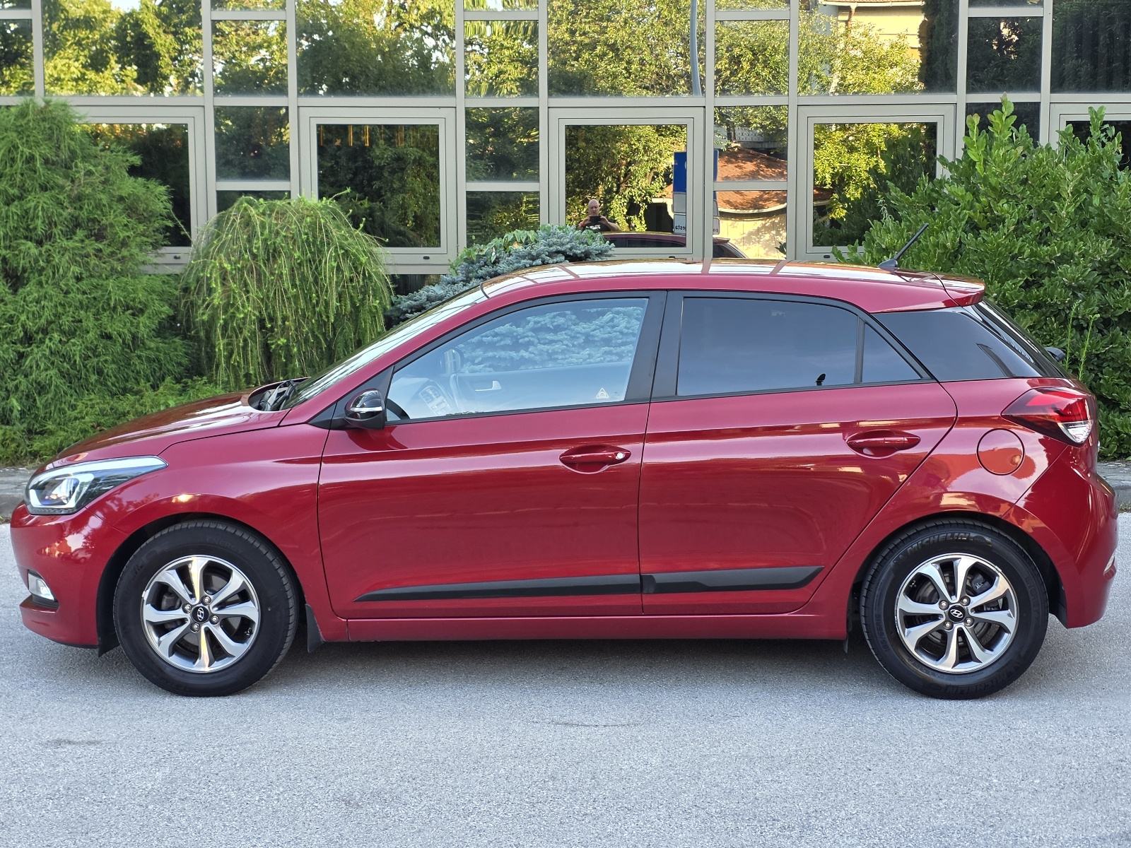 HYUNDAI i20 1.25 STYLE - 1.VLASNIK - 50.000KM+SERVISNA - BOGATA OPREMA, fotografija 5