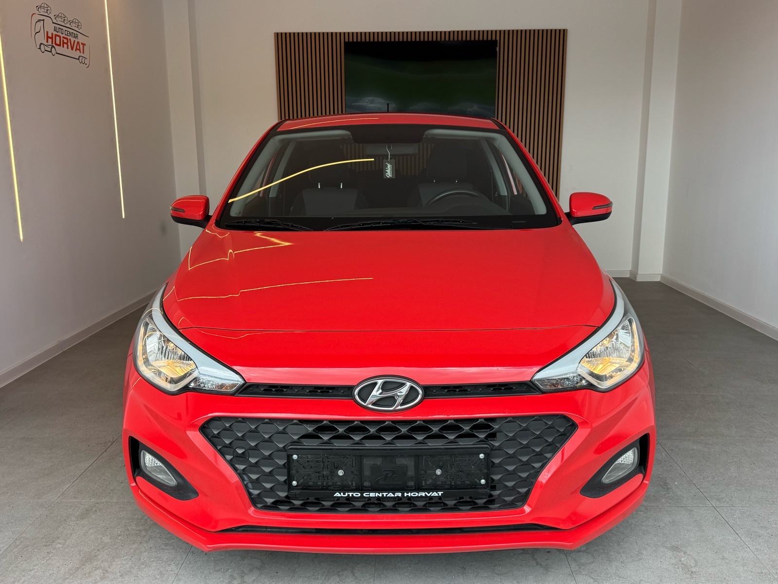 Hyundai i20 1,25 Style; 2020.; 84 KS: Klima; Alu; ; 5 vrata;, fotografija 3