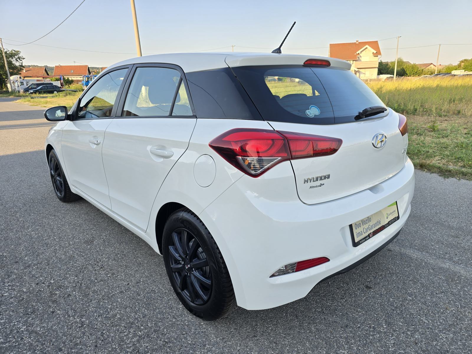 Hyundai i20 1,25i-2018god.mod-KLIMA-media,alu,160tkm,vlasnica,KARTICE, fotografija 6