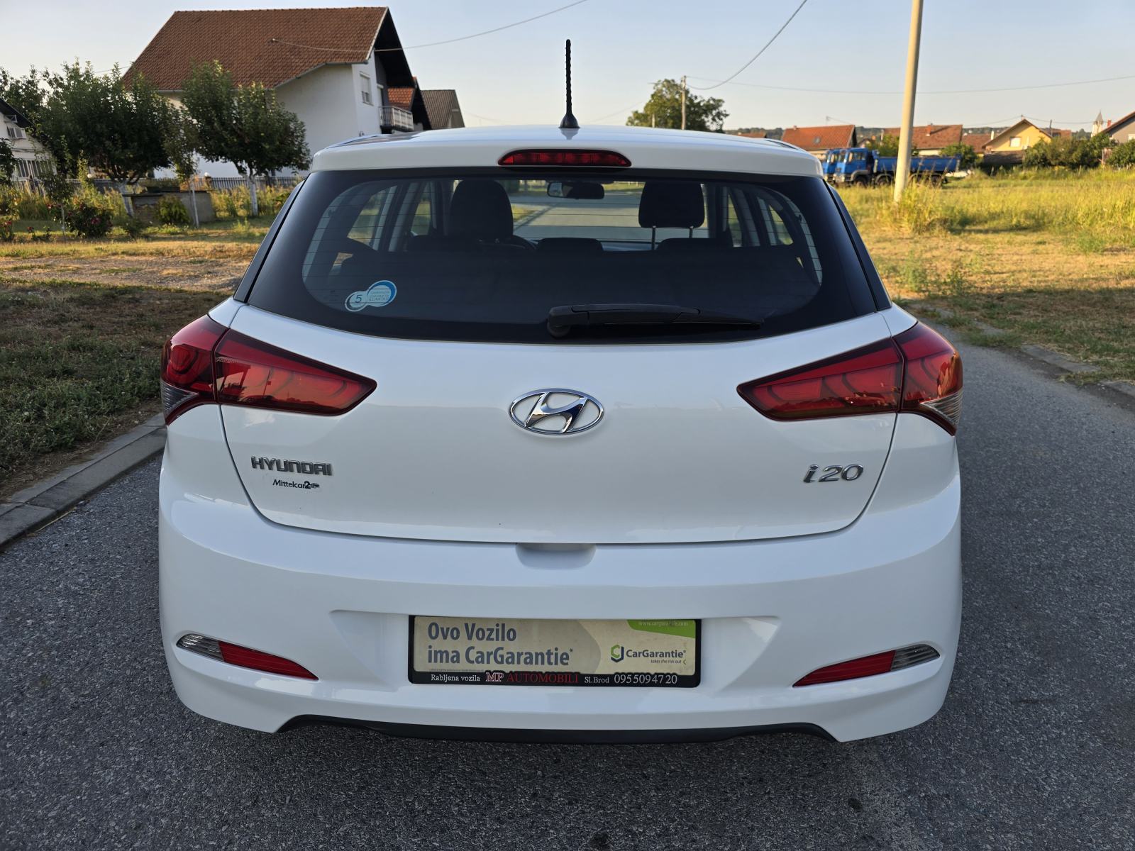 Hyundai i20 1,25i-2018god.mod-KLIMA-media,alu,160tkm,vlasnica,KARTICE, fotografija 7
