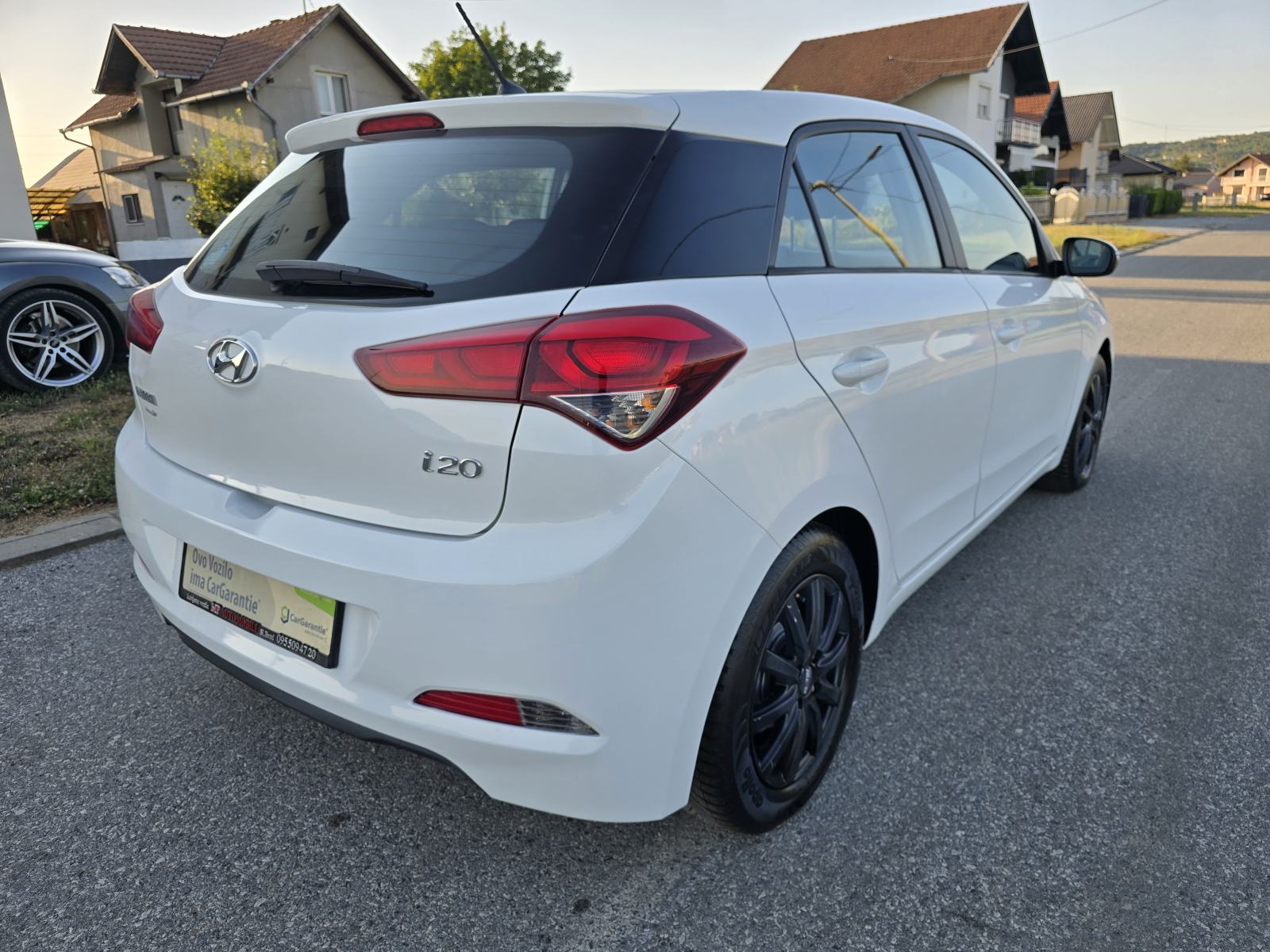 Hyundai i20 1,25i-2018god.mod-KLIMA-media,alu,160tkm,vlasnica,KARTICE, fotografija 9
