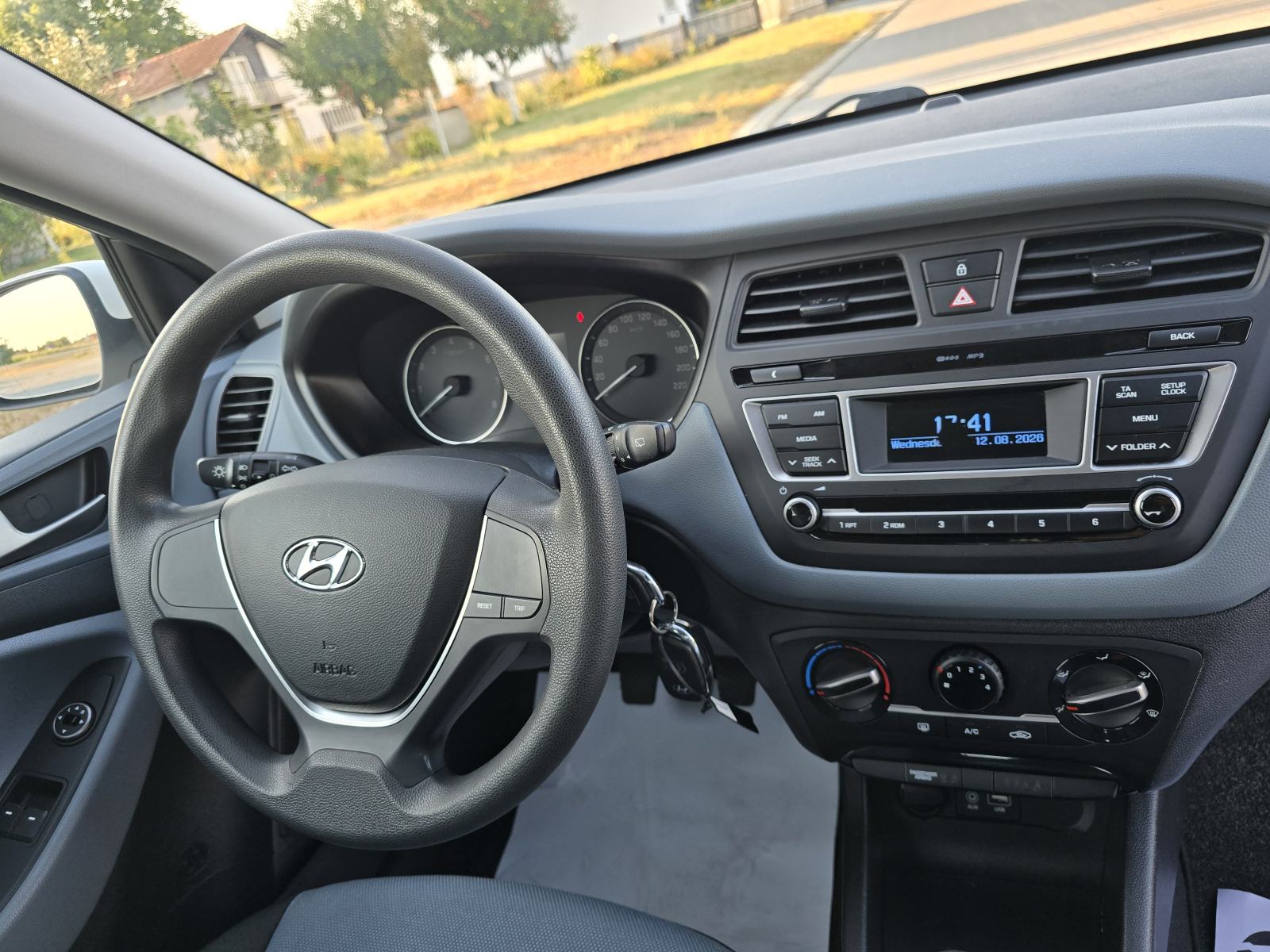 Hyundai i20 1,25i-2018god.mod-KLIMA-media,alu,160tkm,vlasnica,KARTICE, fotografija 12