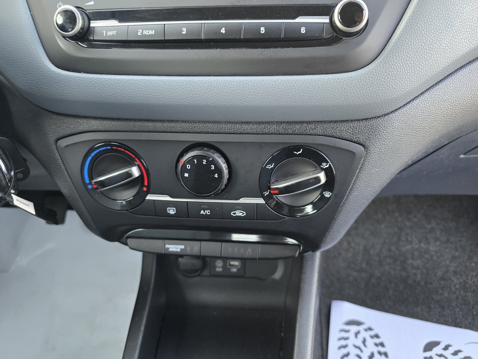 Hyundai i20 1,25i-2018god.mod-KLIMA-media,alu,160tkm,vlasnica,KARTICE, fotografija 13