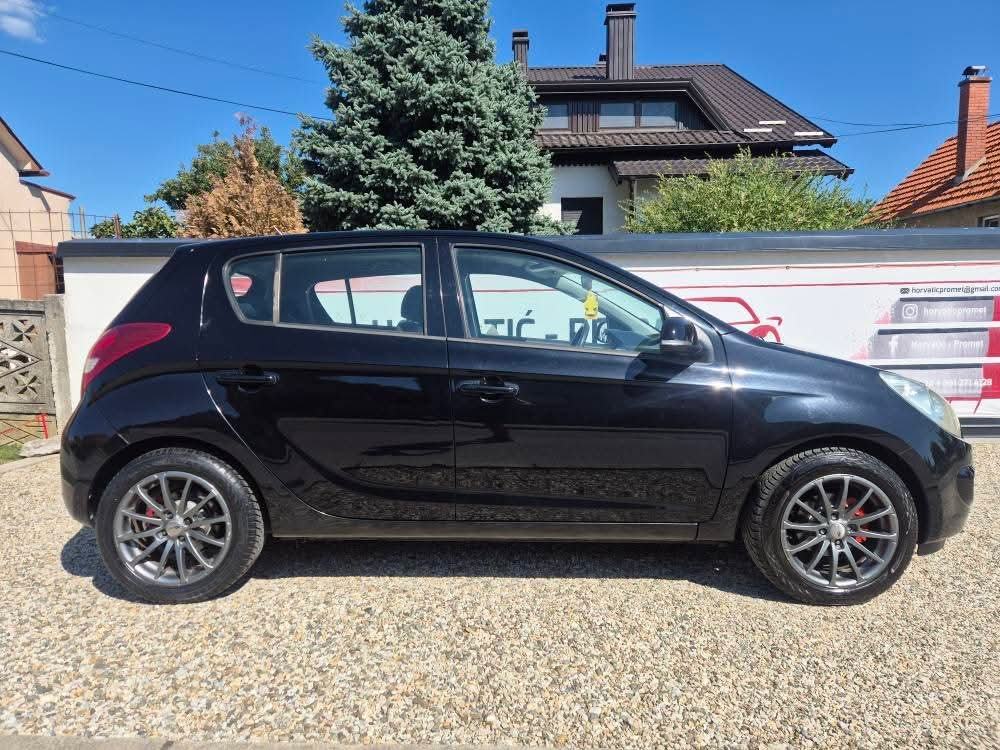 Hyundai i20 1,4 CRDi,klima,atraktivan, fotografija 4