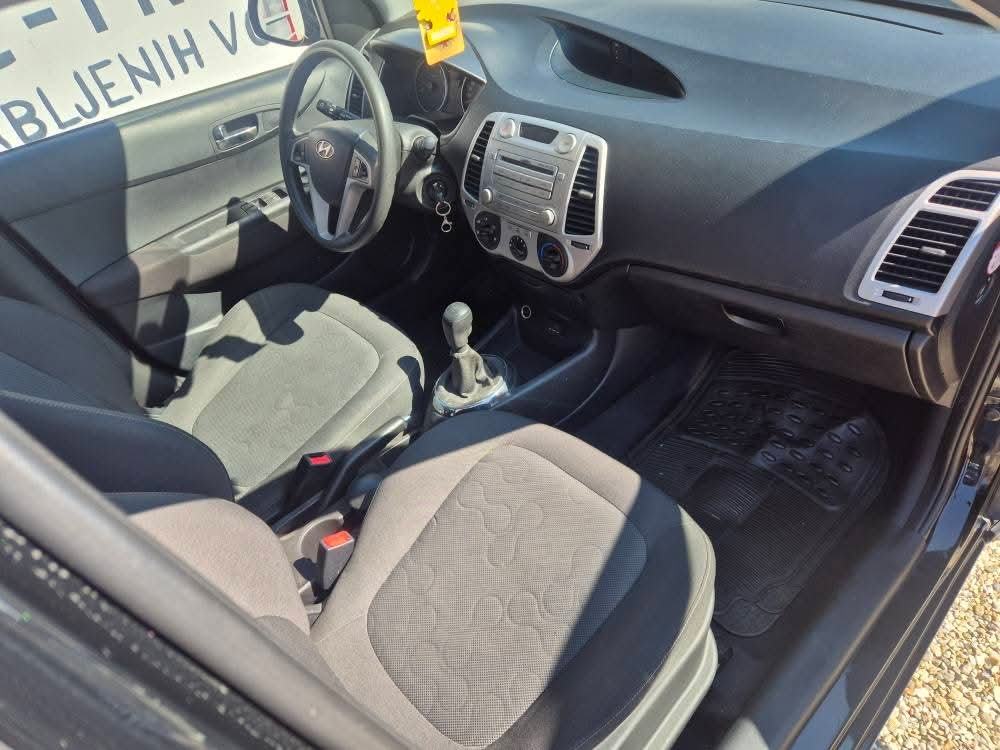 Hyundai i20 1,4 CRDi,klima,atraktivan, fotografija 6