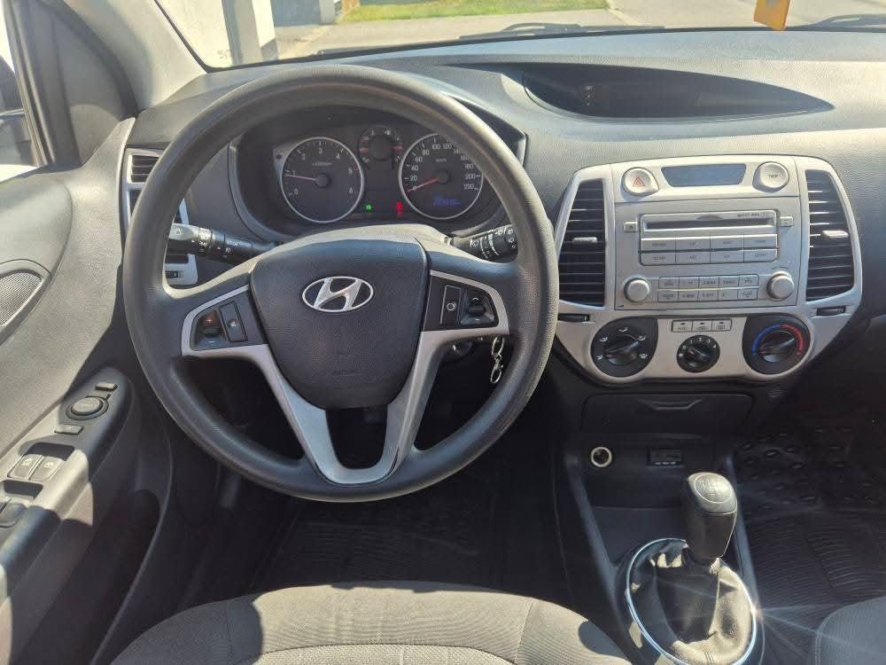 Hyundai i20 1,4 CRDi,klima,atraktivan, fotografija 8