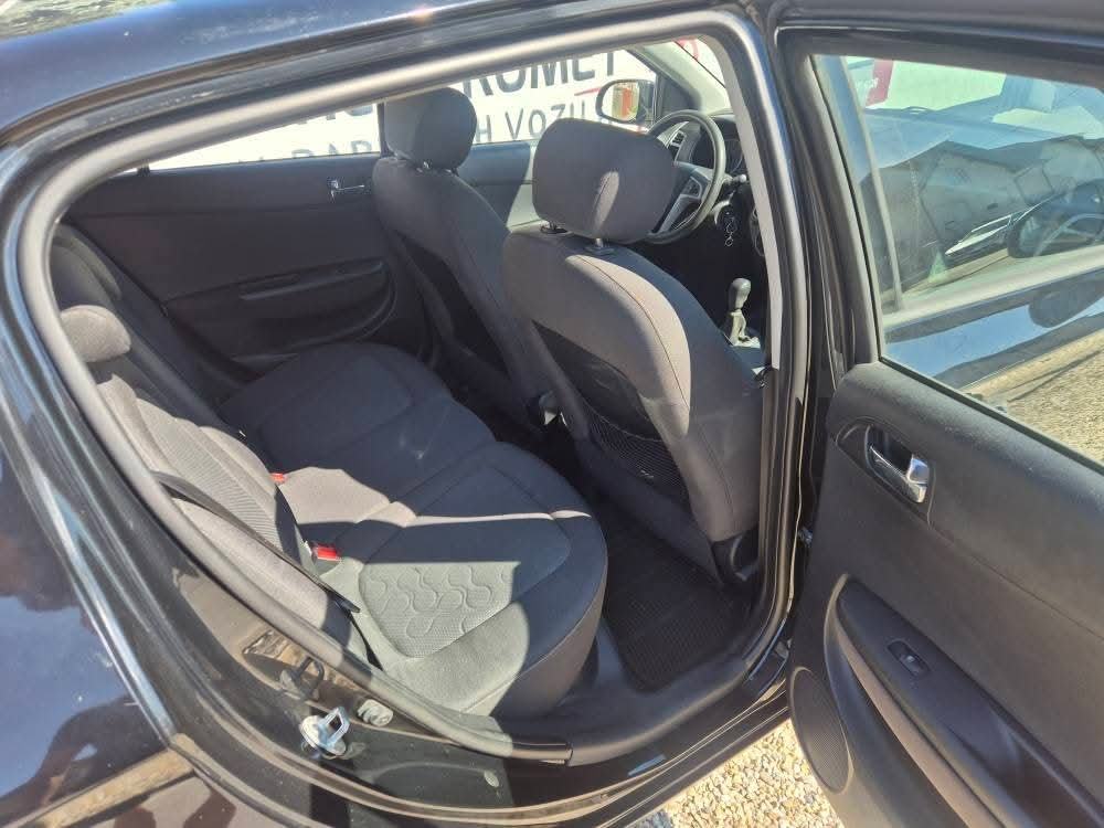 Hyundai i20 1,4 CRDi,klima,atraktivan, fotografija 10