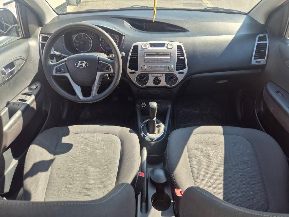 Hyundai i20 1,4 CRDi,klima,atraktivan, fotografija 11