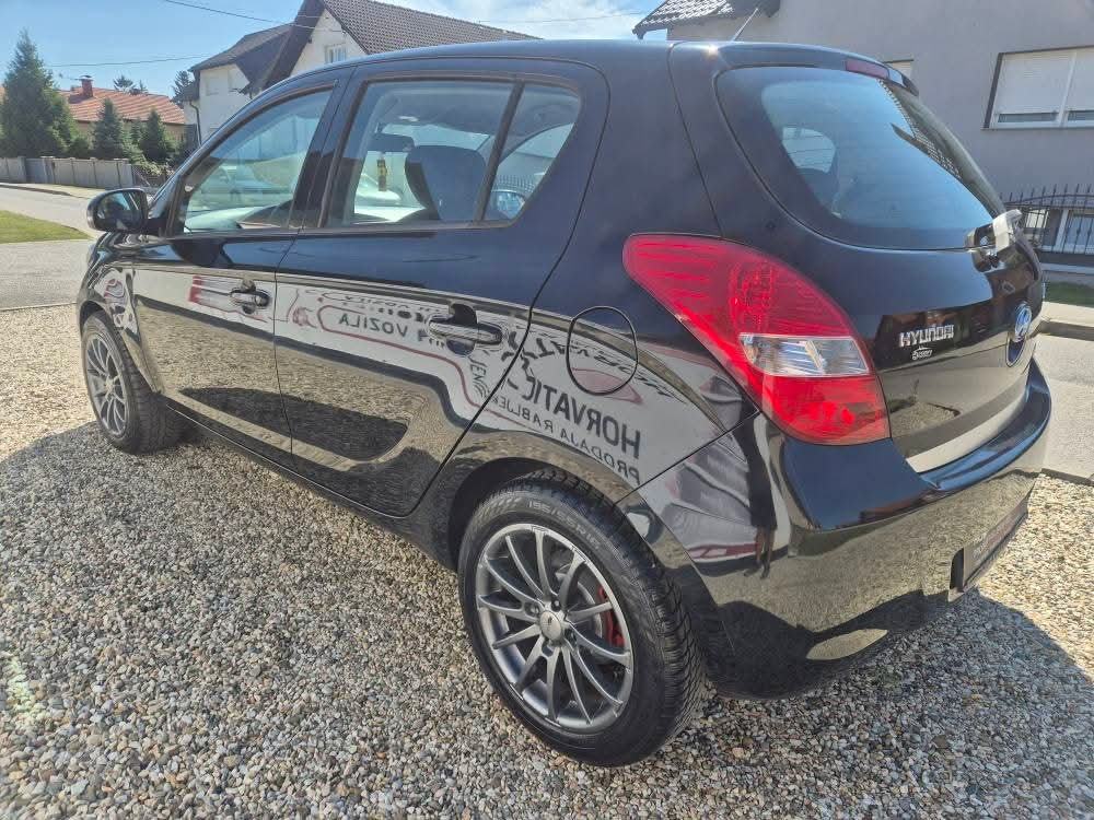 Hyundai i20 1,4 CRDi,klima,atraktivan, fotografija 14