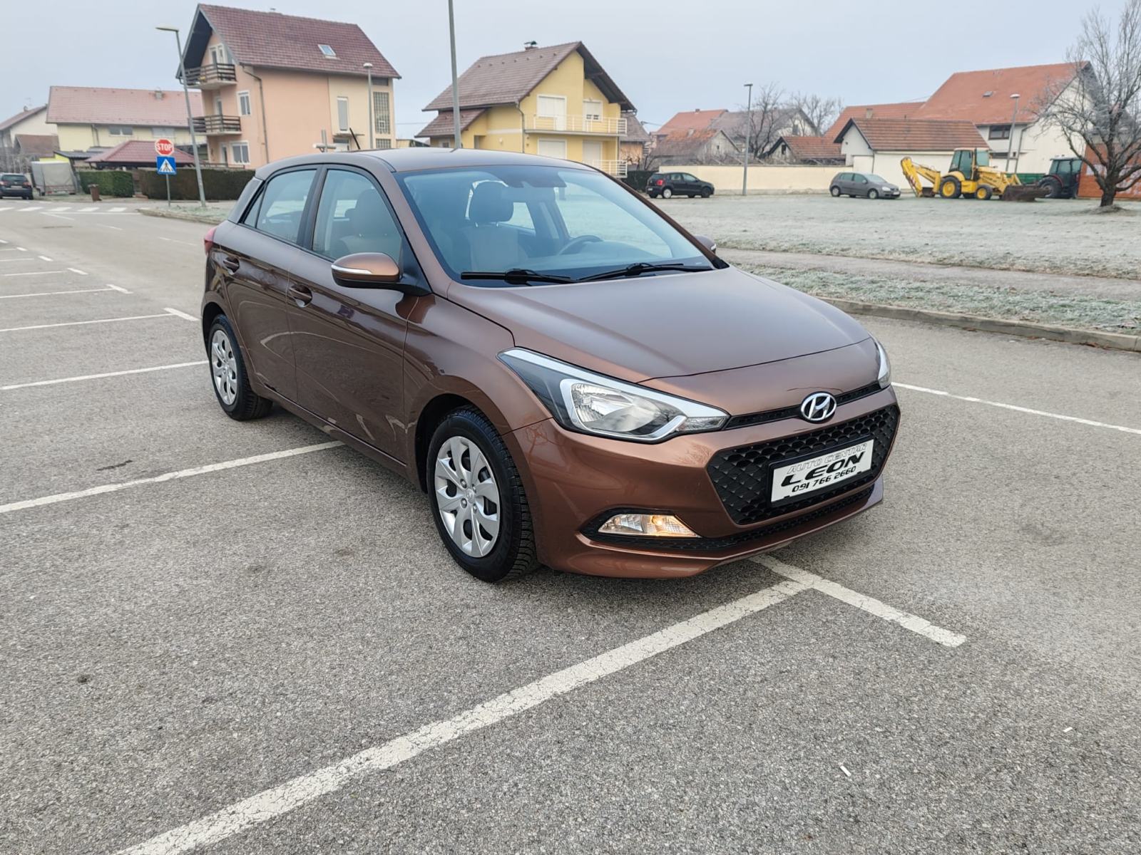 Hyundai i20 , 162000 KM, 2015 GOD, KATICE 24/36 RATA, fotografija 3