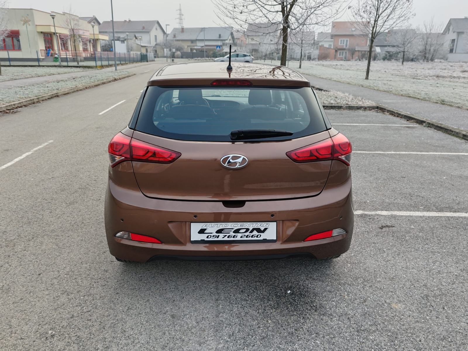 Hyundai i20 , 162000 KM, 2015 GOD, KATICE 24/36 RATA, fotografija 5