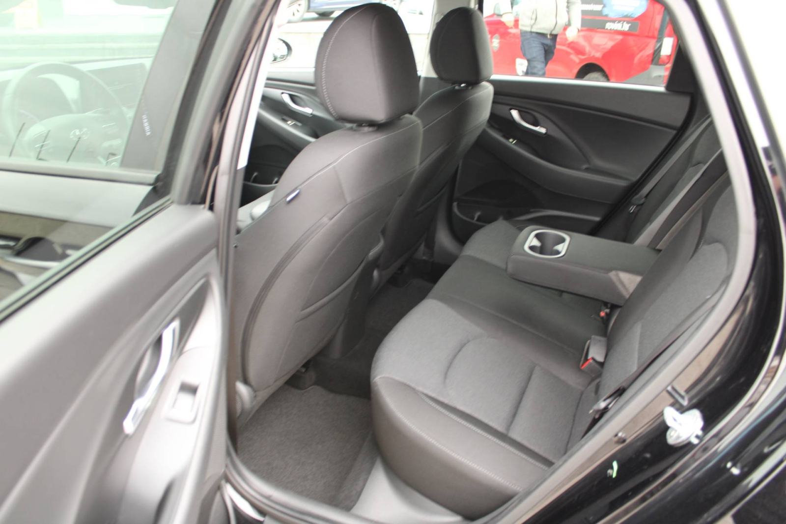 Hyundai I30 1.0 T-GDi AUTOMATIK *LED, NAVIGACIJA, KAMERA*, fotografija 11