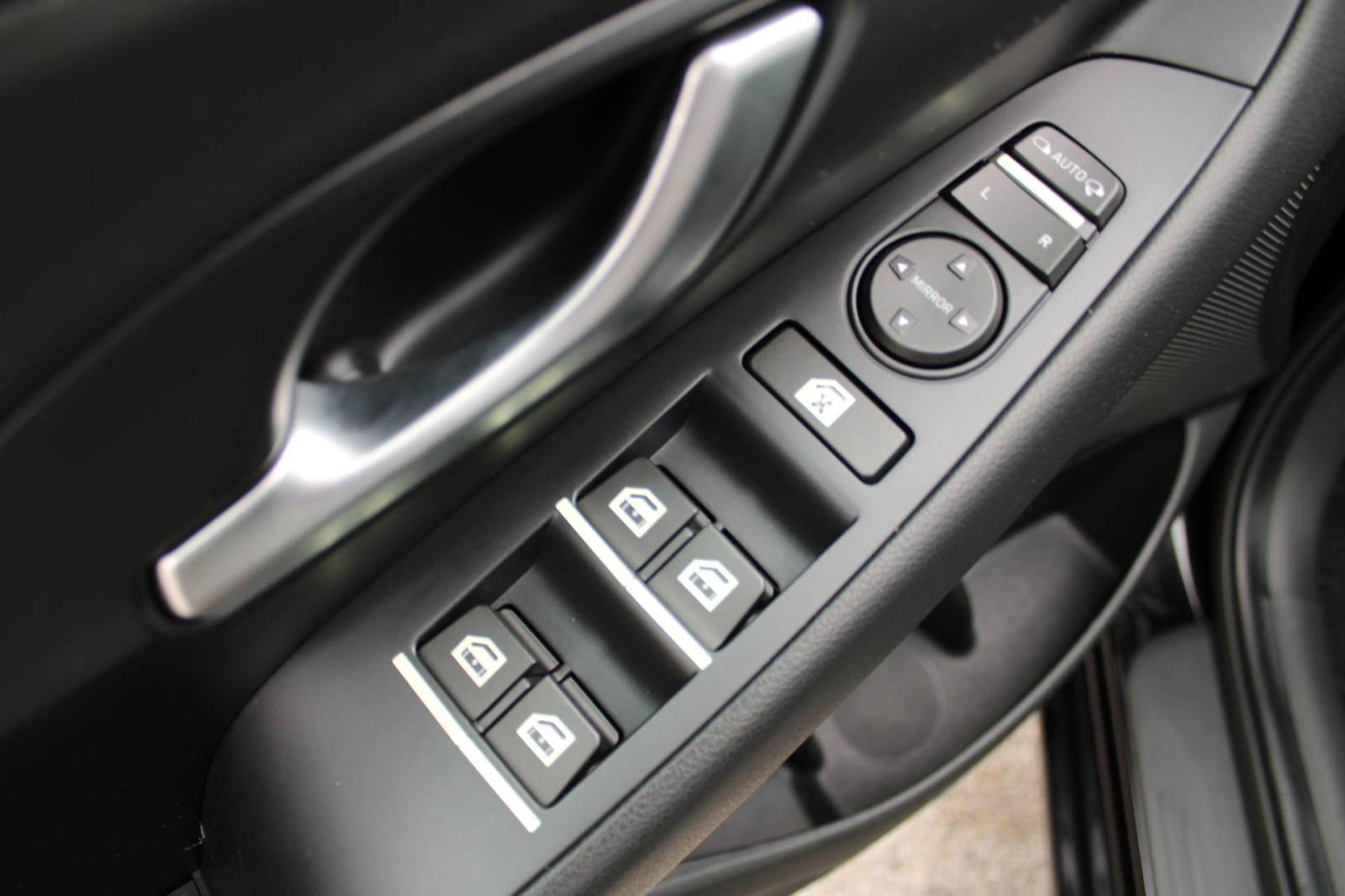 Hyundai I30 1.0 T-GDi AUTOMATIK *LED, NAVIGACIJA, KAMERA*, fotografija 14