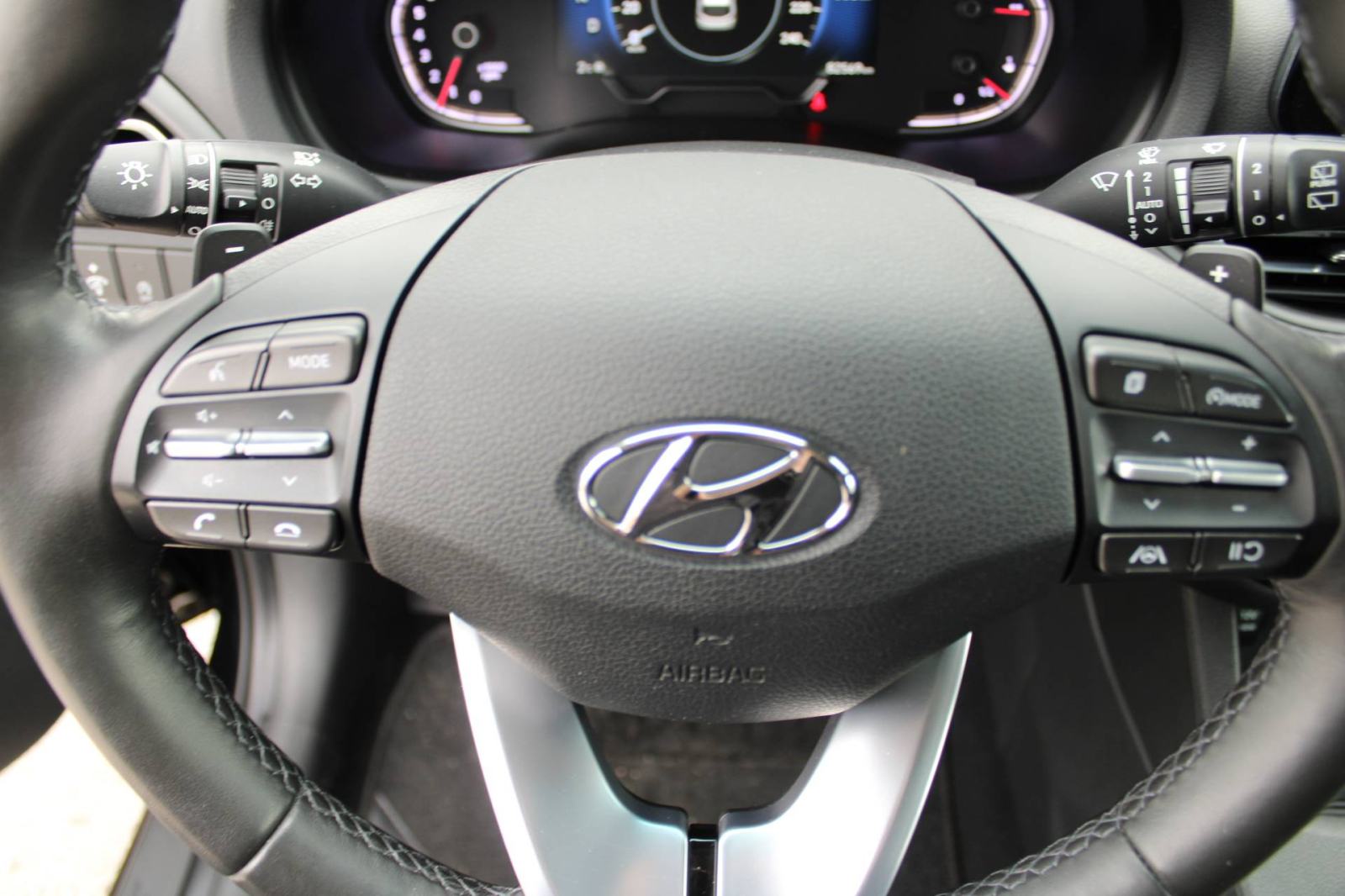 Hyundai I30 1.0 T-GDi AUTOMATIK *LED, NAVIGACIJA, KAMERA*, fotografija 15