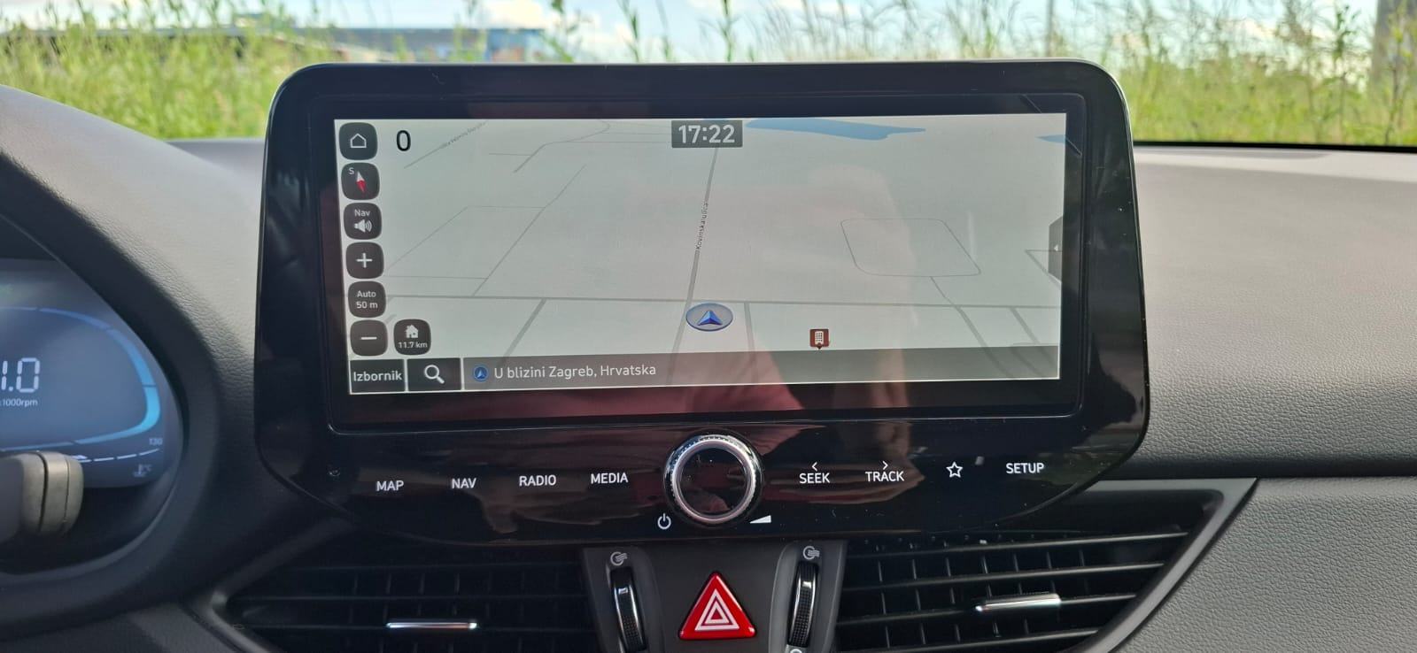 Hyundai i30 1,0 T-GDI, fotografija 11