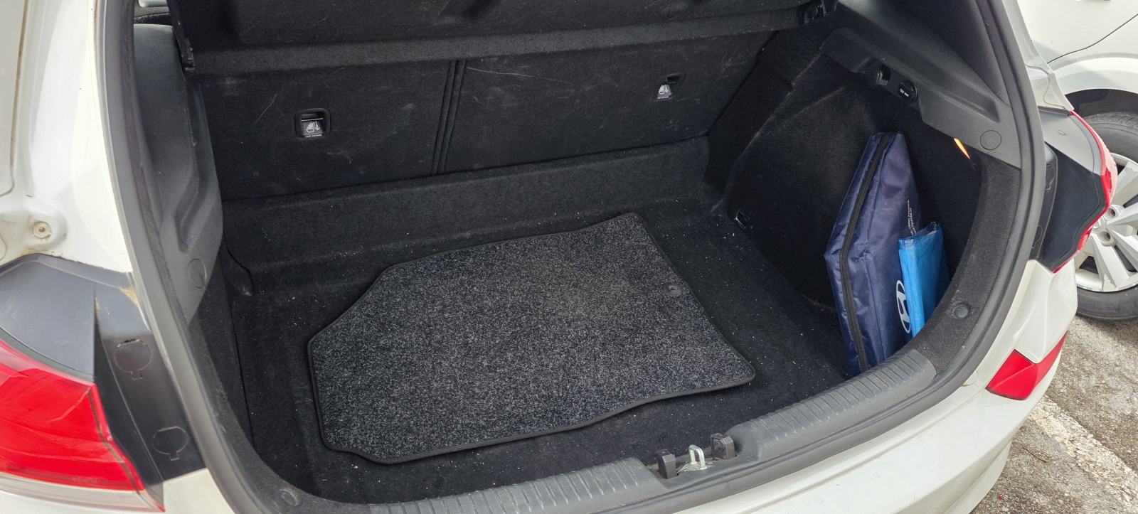 Hyundai i30 1,0 T-GDI, fotografija 12