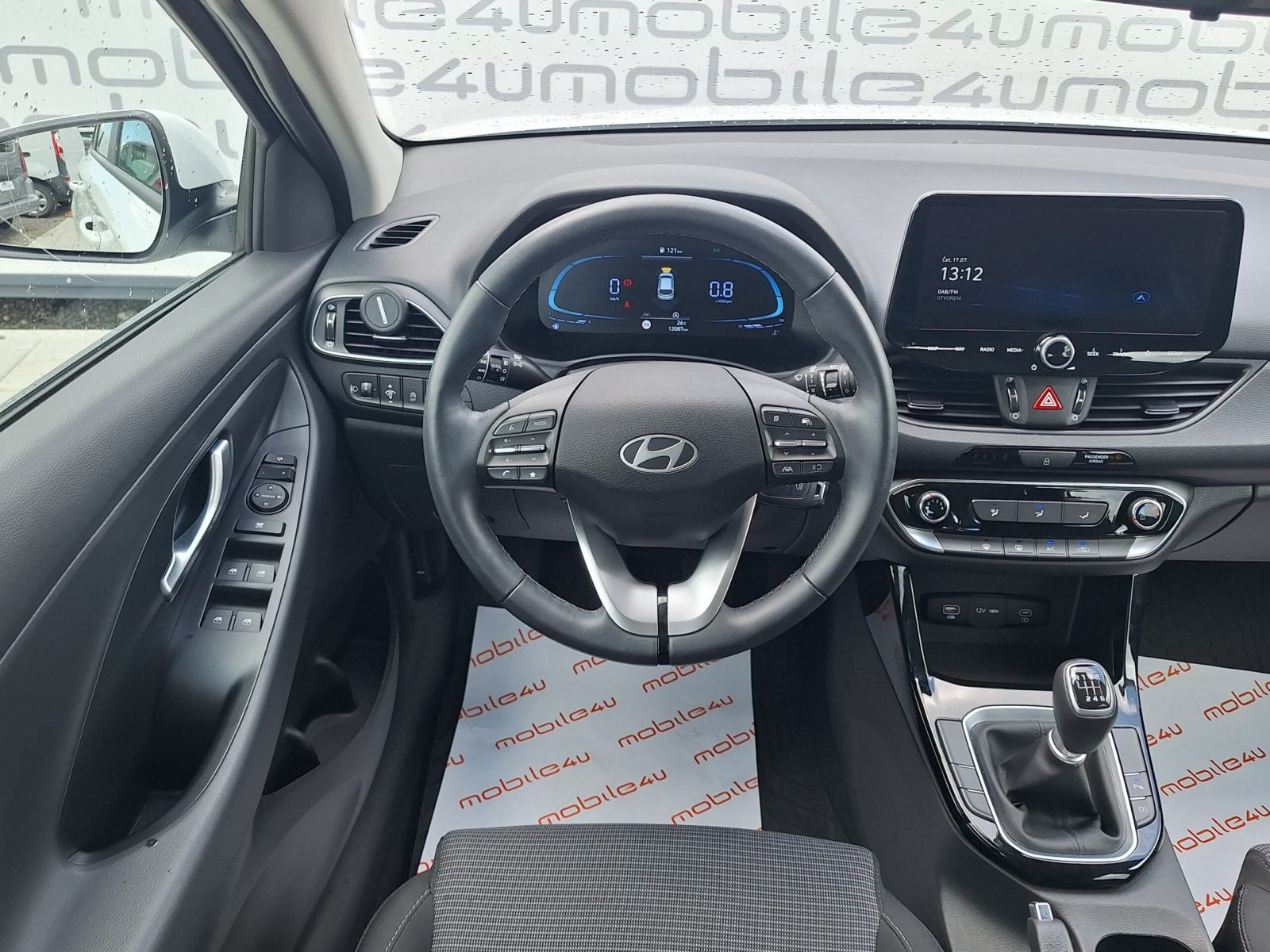 Hyundai i30 1.0 TGDI 100 STYLE, fotografija 5