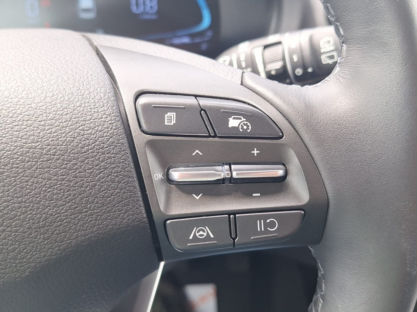 Hyundai i30 1.0 TGDI 100 STYLE, fotografija 13