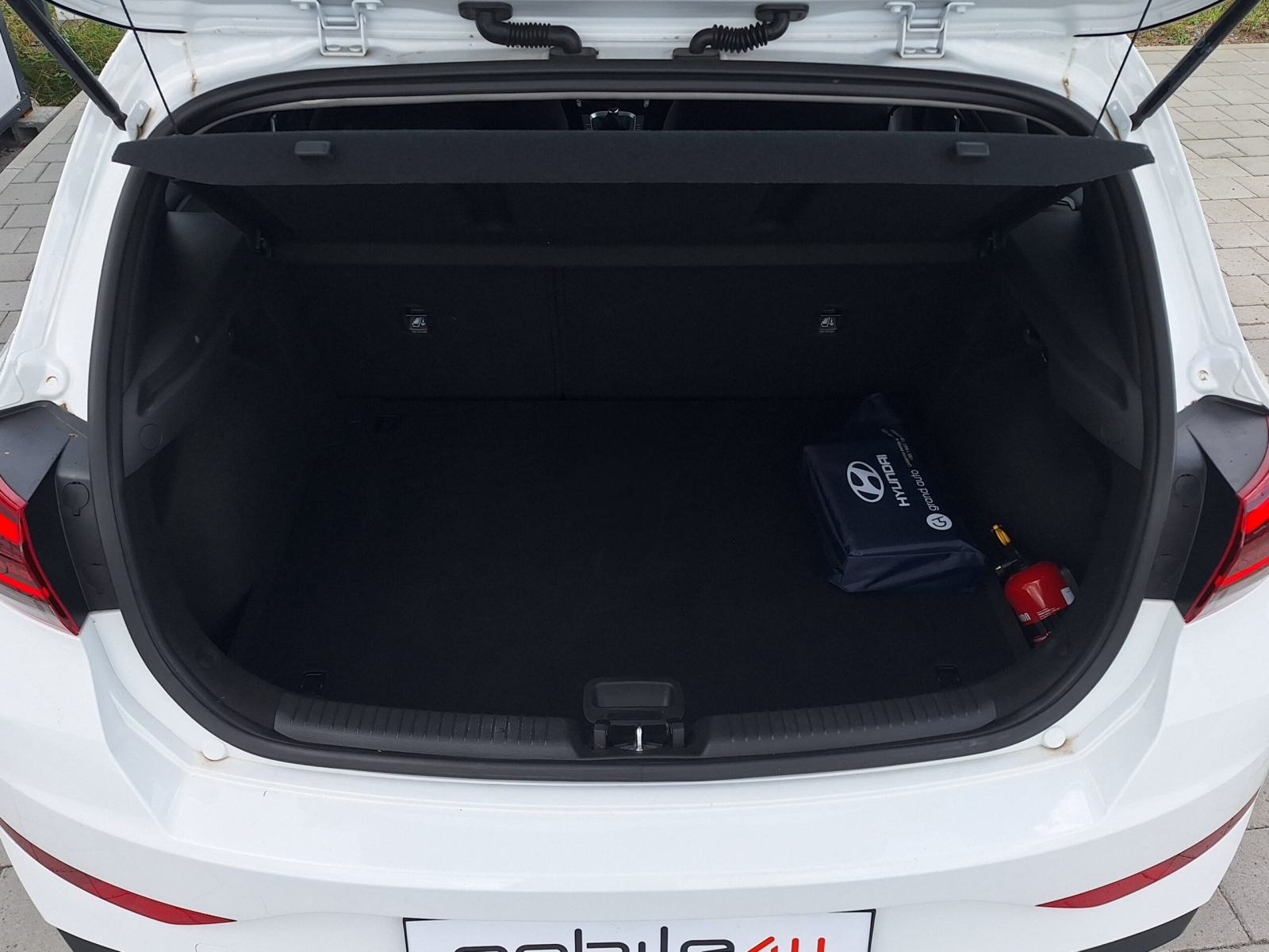 Hyundai i30 1.0 TGDI 100 STYLE, fotografija 16