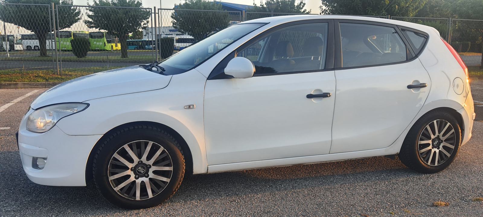Hyundai i30 1,4 16V Euro 2008, fotografija 4