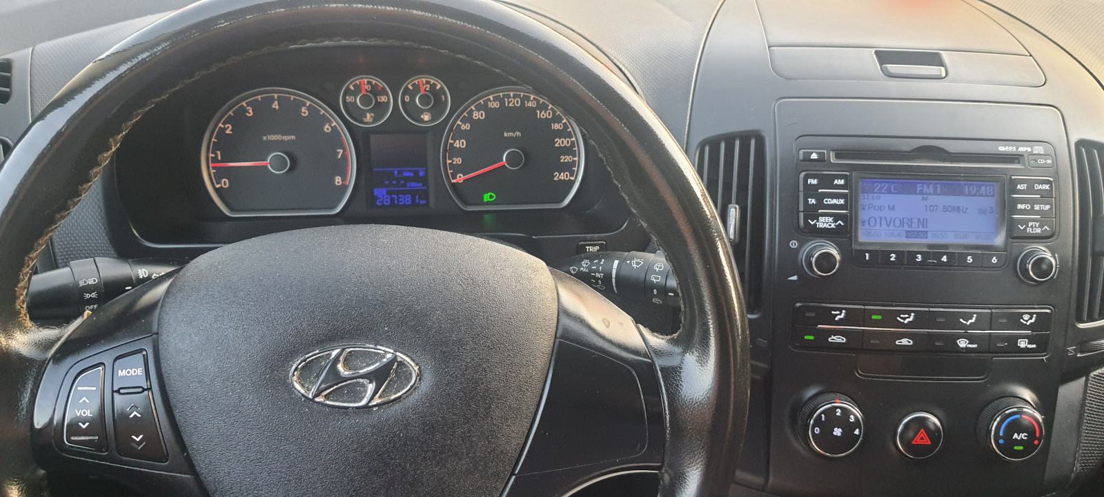 Hyundai i30 1,4 16V Euro 2008, fotografija 17