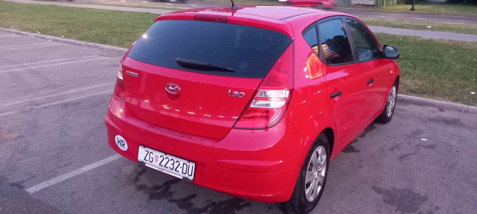 Hyundai i30 1,4 16V, fotografija 4