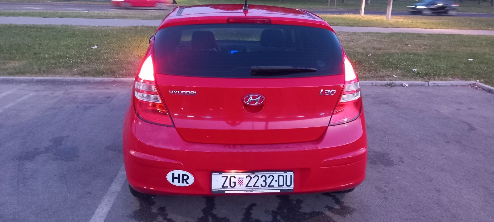 Hyundai i30 1,4 16V, fotografija 11