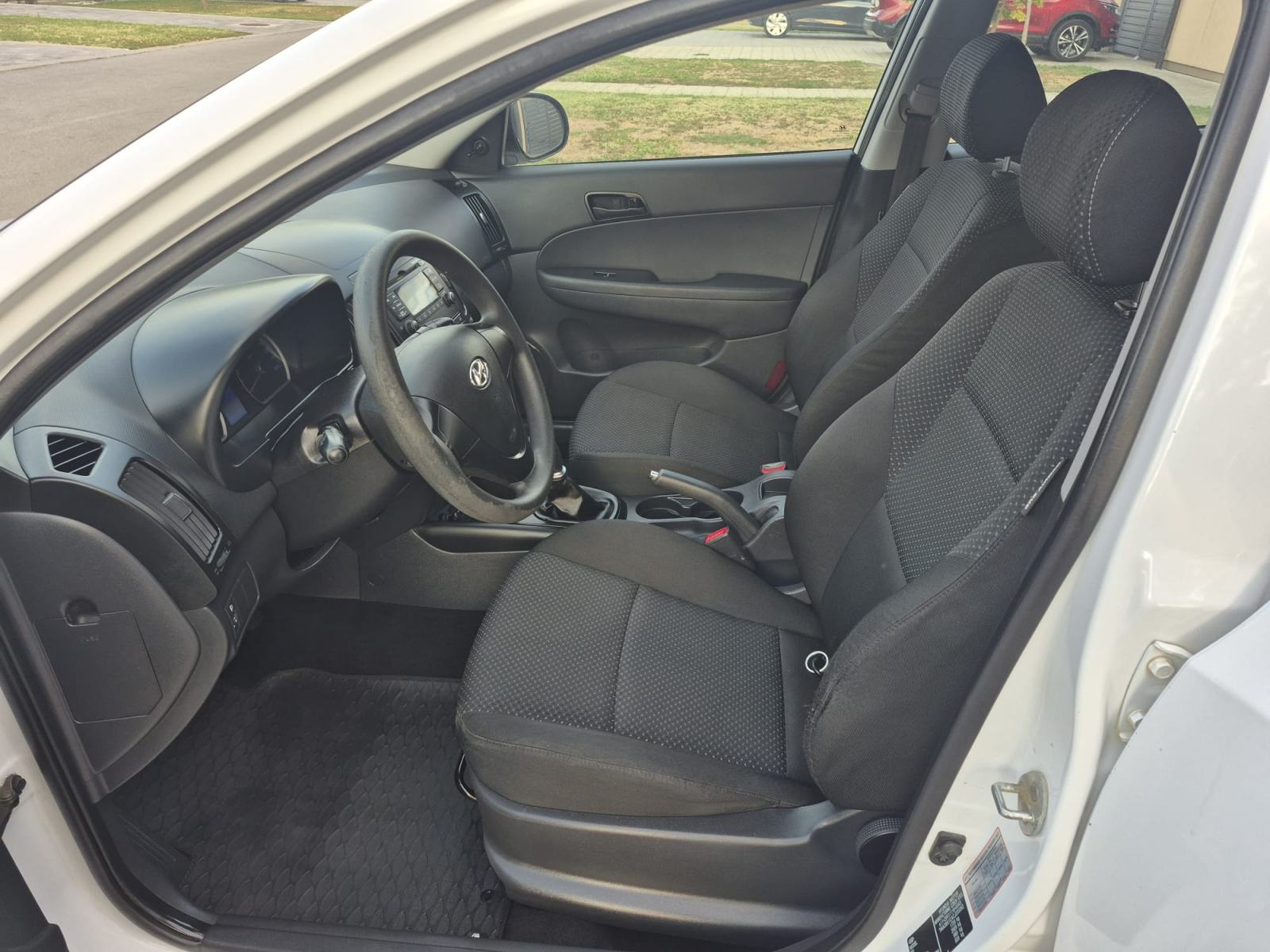Hyundai i30 1,4 16V, fotografija 9