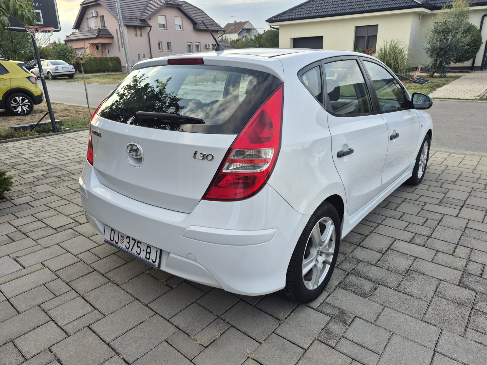 Hyundai i30 1,4 16V, fotografija 5