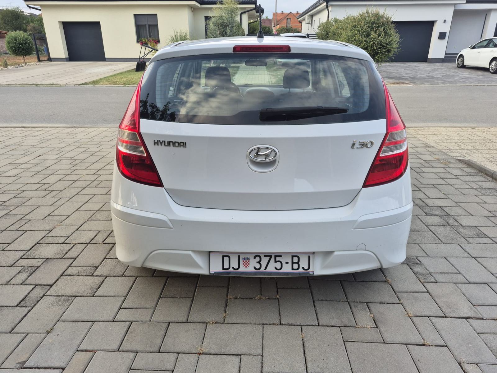 Hyundai i30 1,4 16V, fotografija 4