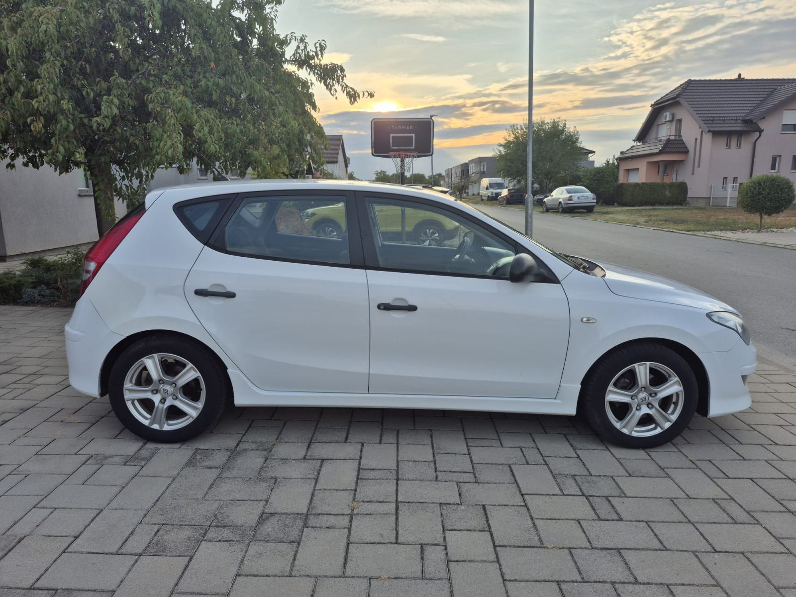 Hyundai i30 1,4 16V, fotografija 6