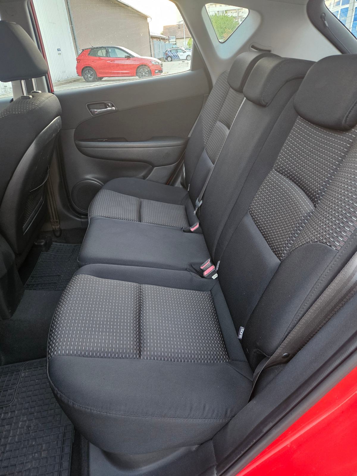 Hyundai i30 1,4 16V, fotografija 10