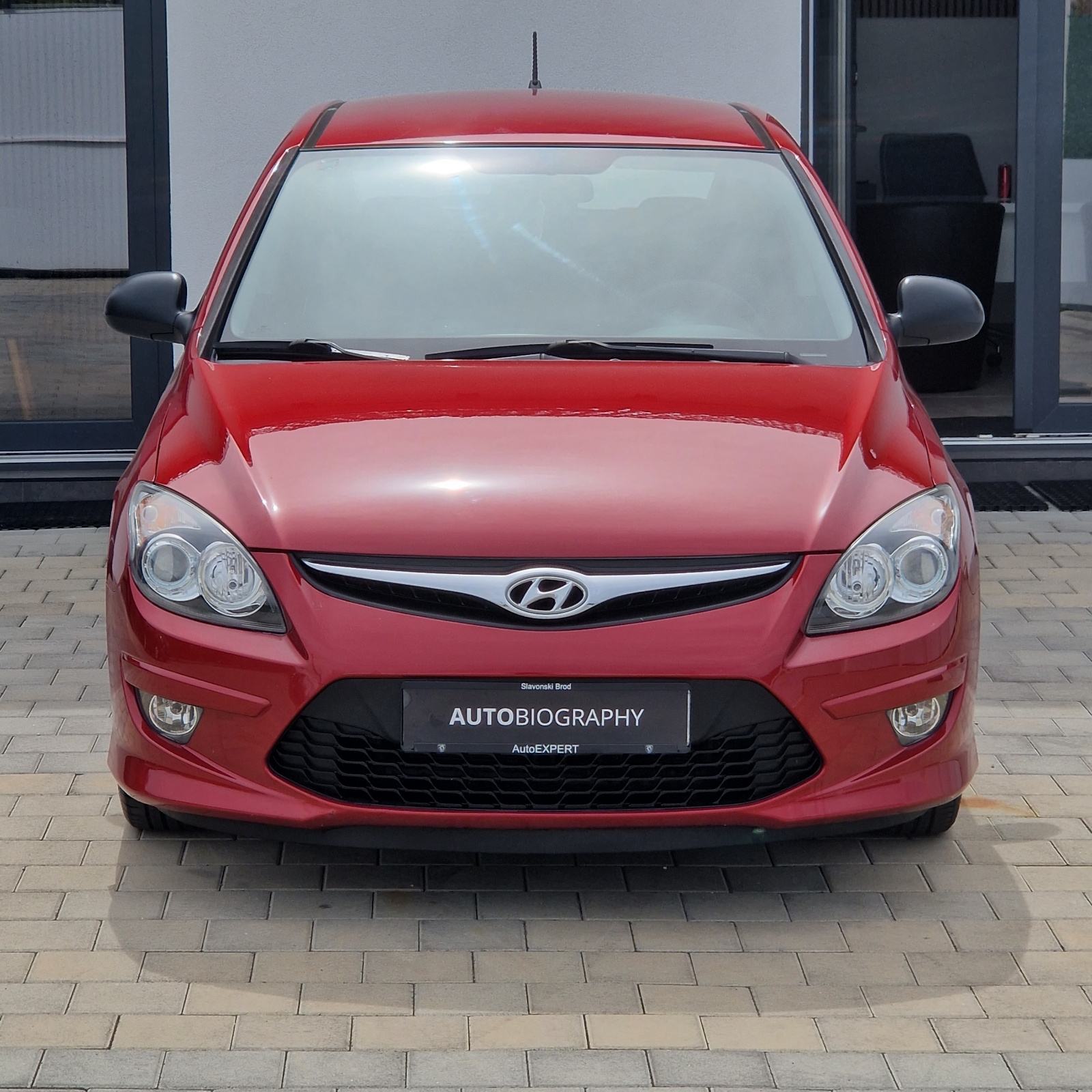 Hyundai i30 1,4 benzinac • HR auto • 154.ooo km ○ 1. VLASNIK, fotografija 2