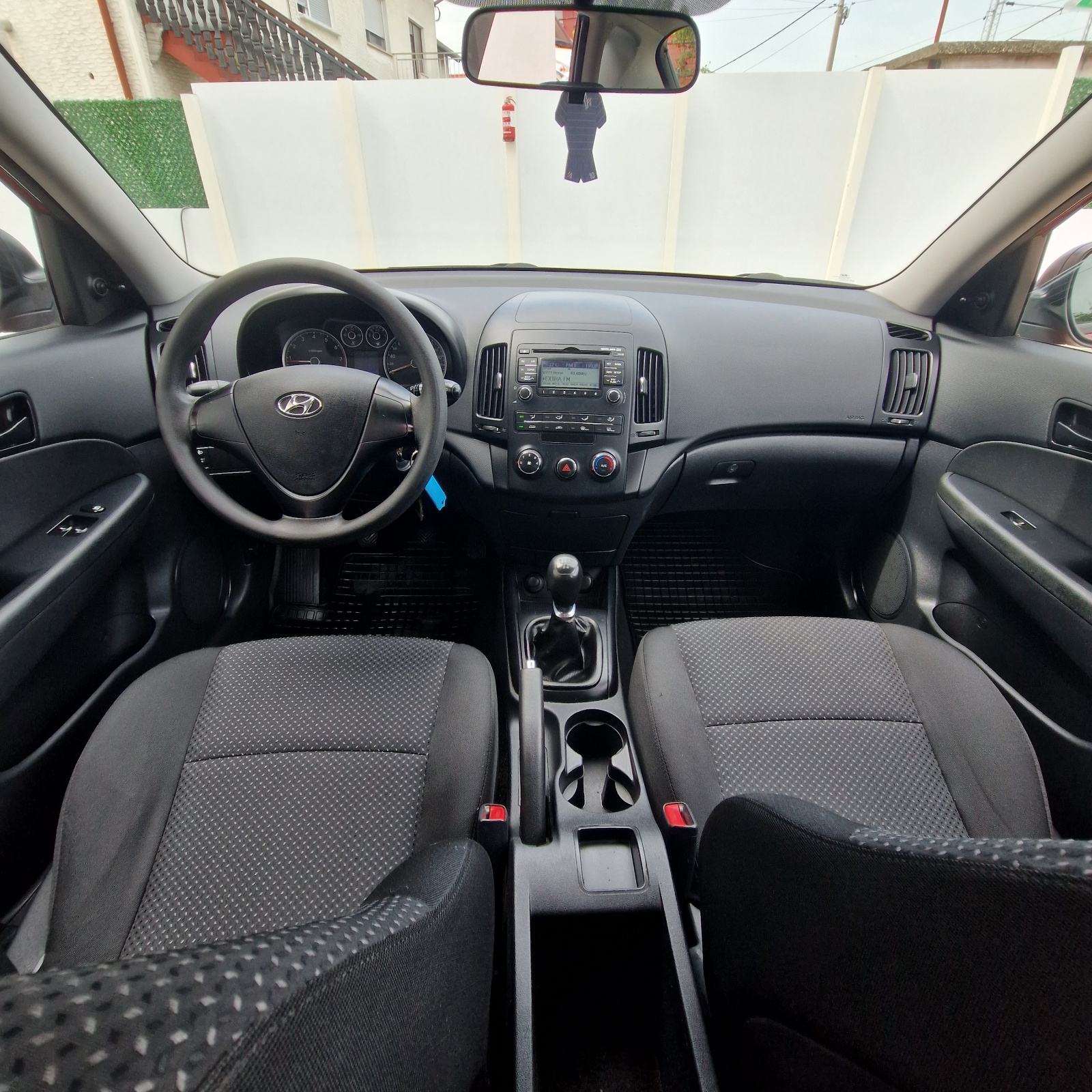 Hyundai i30 1,4 benzinac • HR auto • 154.ooo km ○ 1. VLASNIK, fotografija 9
