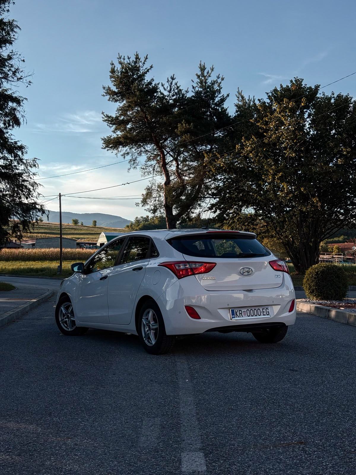 Hyundai i30 1.4 CRDi 90 KS | Navi + kamera | Reg. 06/2027, fotografija 3