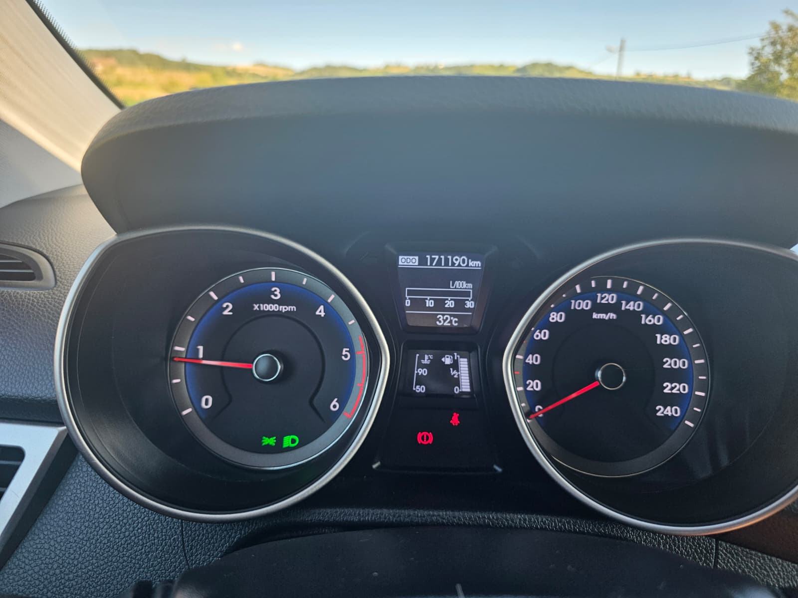 Hyundai i30 1.4 CRDi 90 KS | Navi + kamera | Reg. 06/2027, fotografija 10