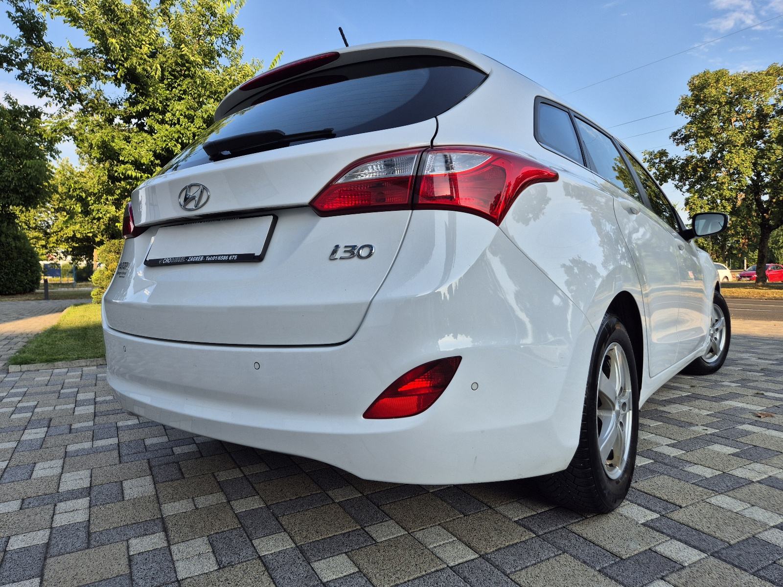 Hyundai i30 1,4 CRDi **EDITION**DIG.KLIMA**ALU**SERVISNA**REG 1 GOD**, fotografija 10