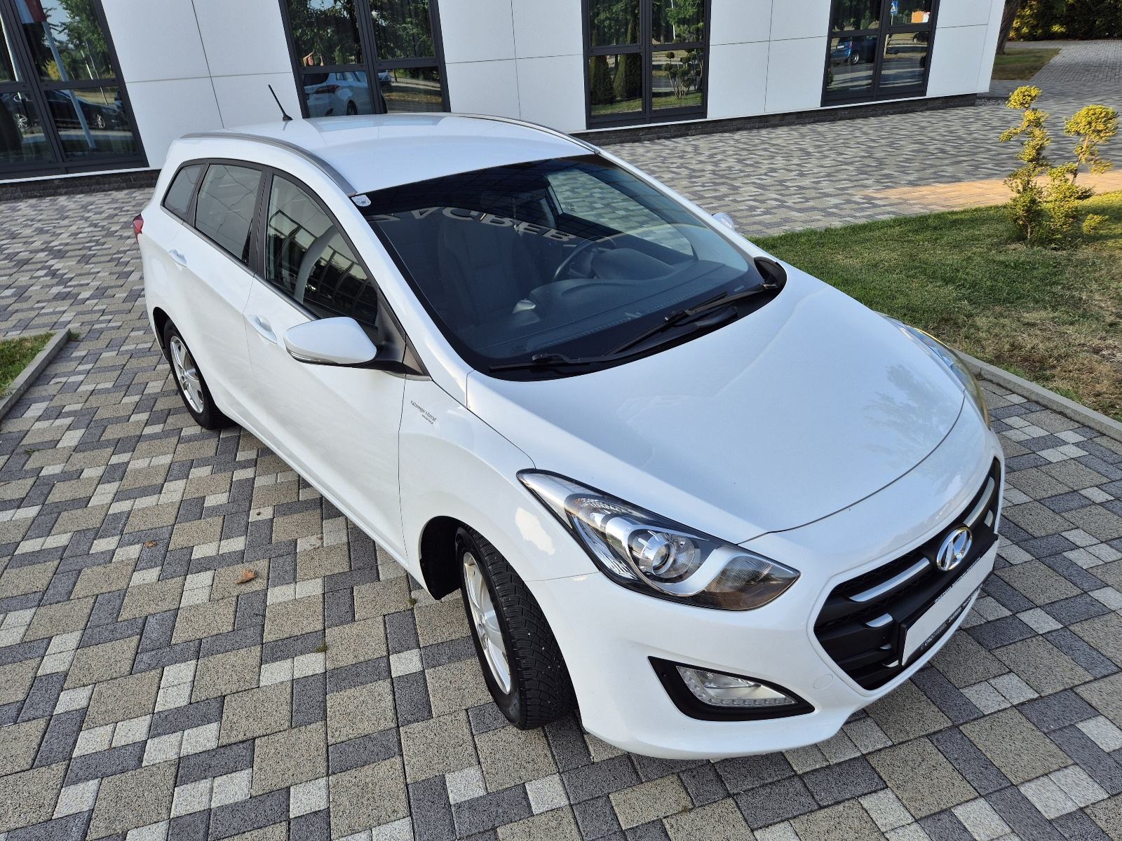 Hyundai i30 1,4 CRDi **EDITION**DIG.KLIMA**ALU**SERVISNA**REG 1 GOD**, fotografija 12