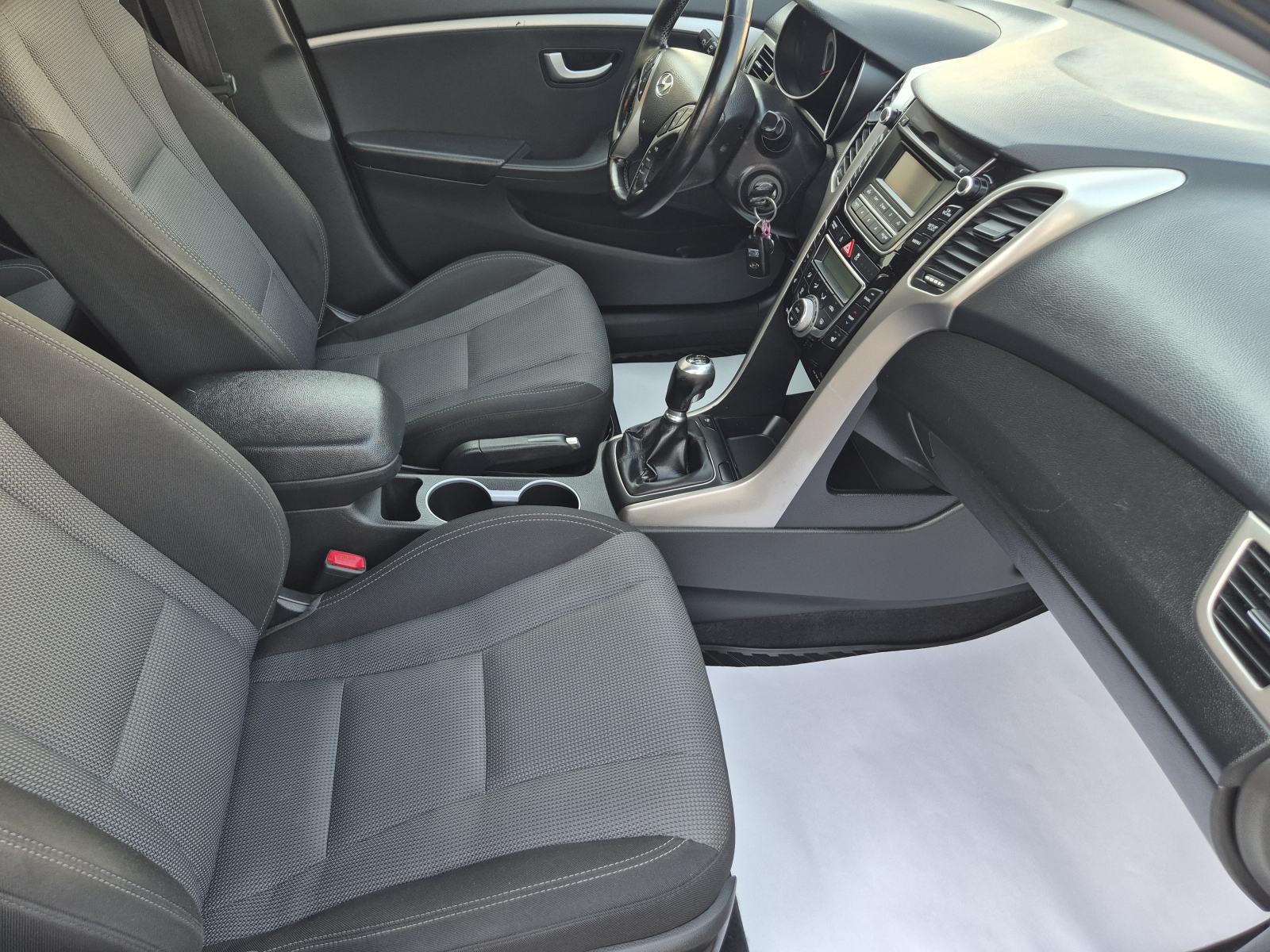 Hyundai i30 1,4 CRDi **EDITION**DIG.KLIMA**ALU**SERVISNA**REG 1 GOD**, fotografija 19