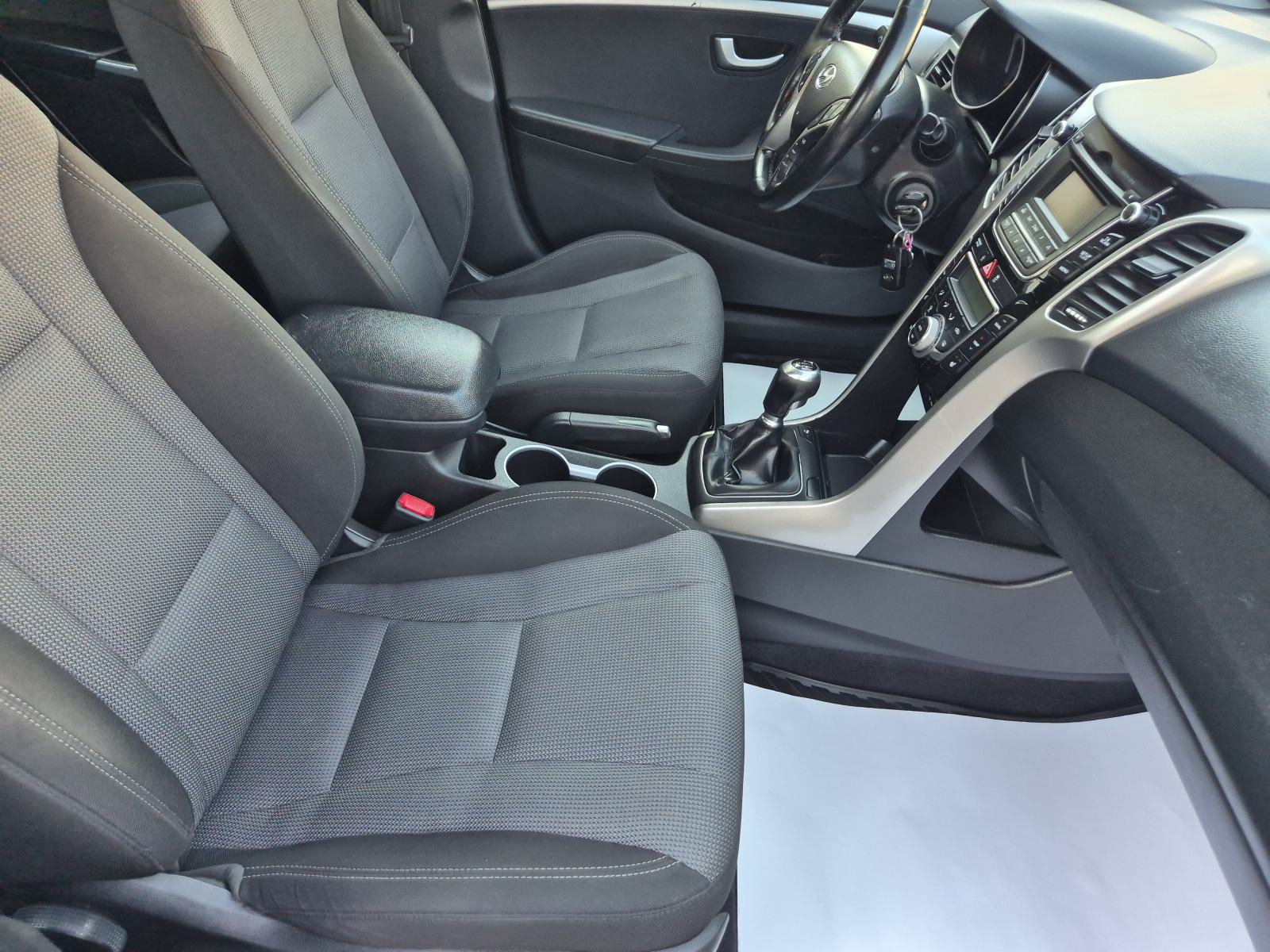 Hyundai i30 1,4 CRDi **EDITION**DIG.KLIMA**ALU**SERVISNA**REG 1 GOD**, fotografija 20