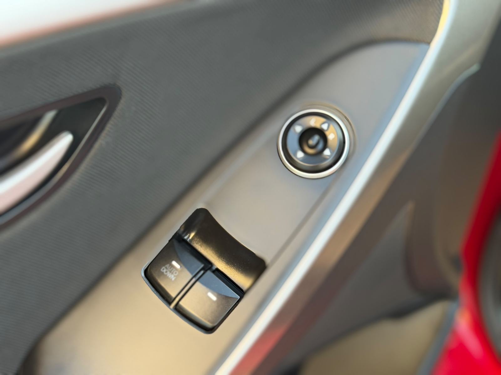 HYUNDAI I30 1,4 CRDI •• KAO NOVI, FULL OPREMA •• DIGITALNA KLIMA ••, fotografija 17
