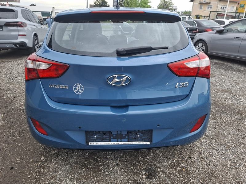 Hyundai i30 1,4 CRDi*Trend*Klima*Park.senzori*, fotografija 5