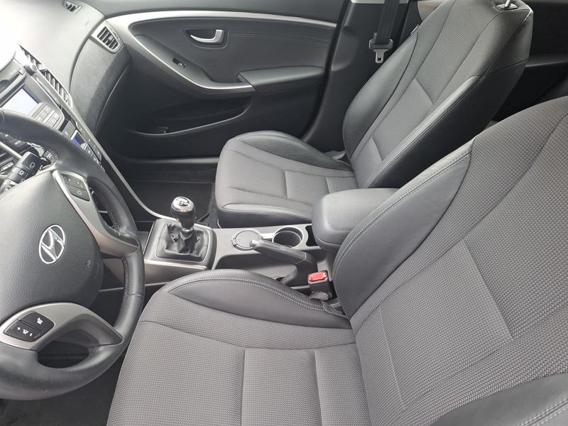 Hyundai i30 1,4 CRDi*Trend*Klima*Park.senzori*, fotografija 9