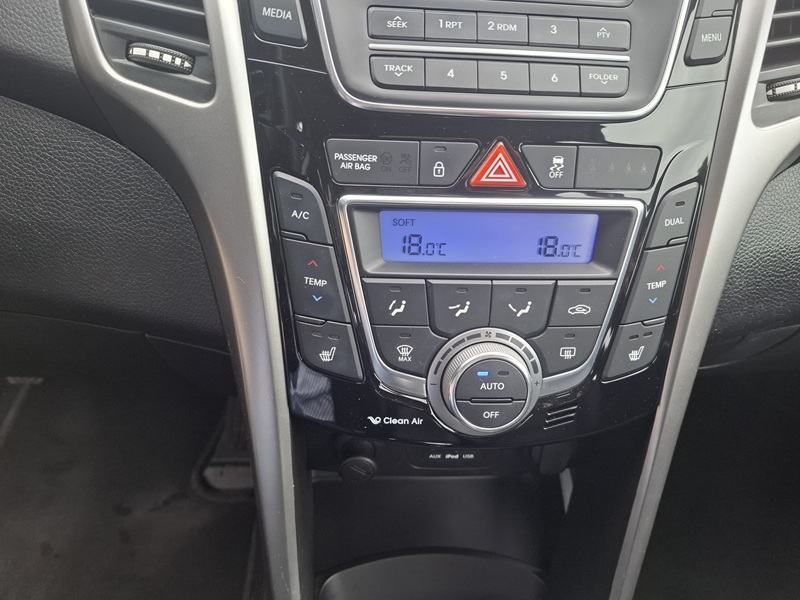 Hyundai i30 1,4 CRDi*Trend*Klima*Park.senzori*, fotografija 15