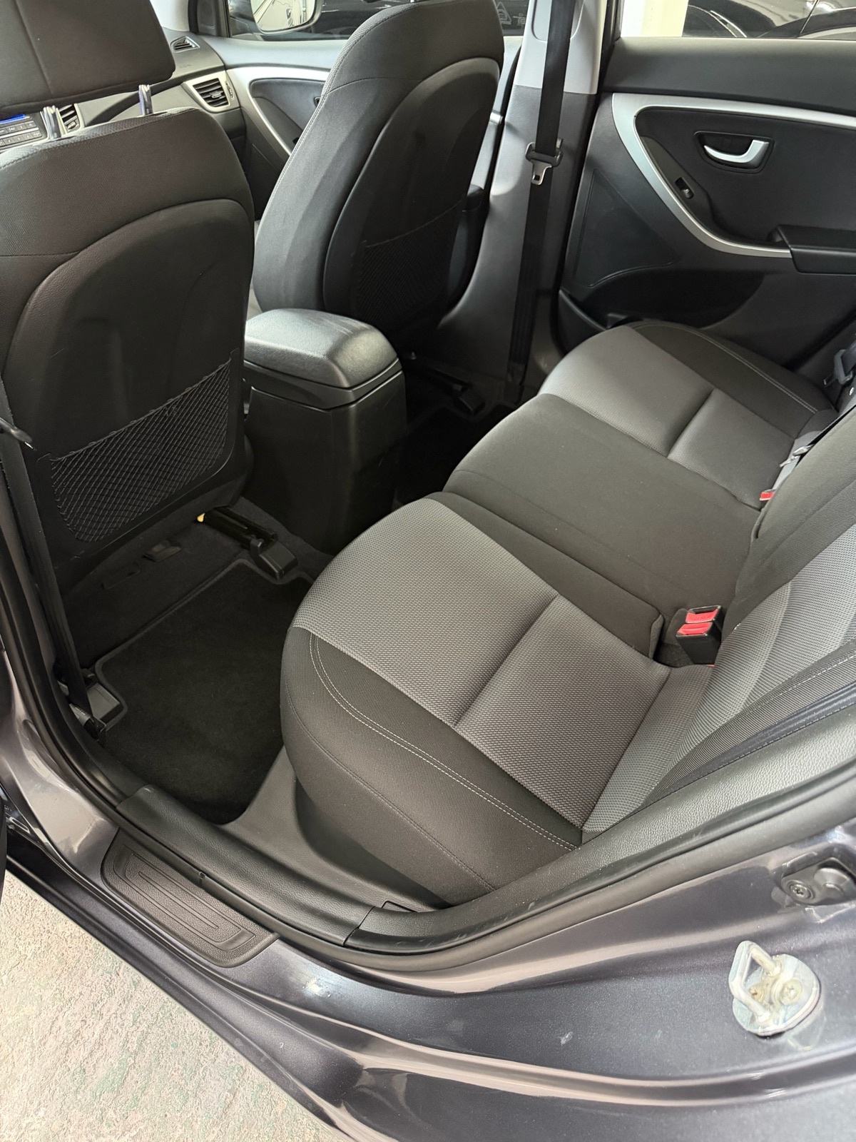 Hyundai i30 1,4 CRDi | PDC | ALU | Bogata oprema | TOP stanje!, fotografija 16