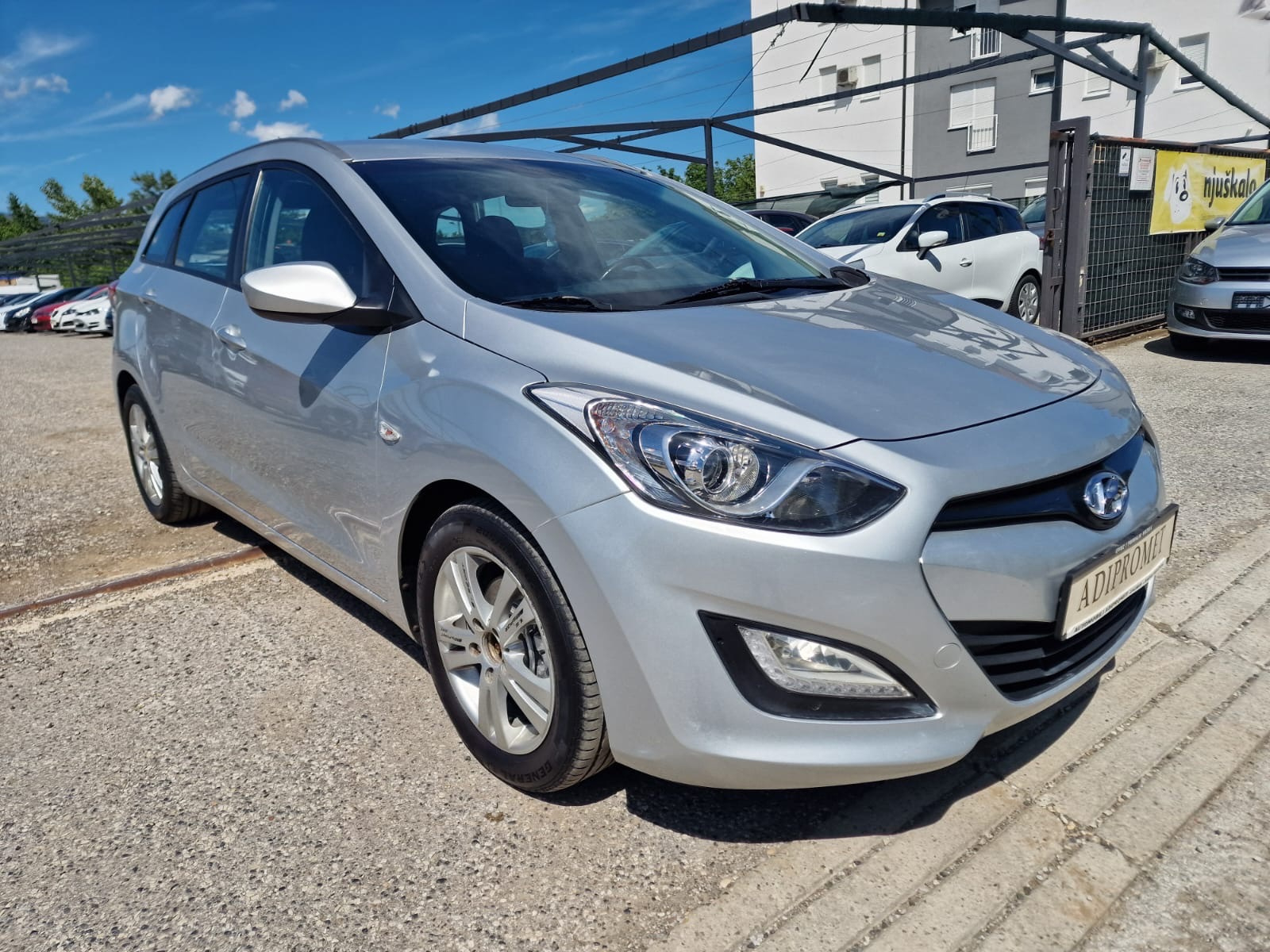 Hyundai i30 1,4 CRDi / REG 1 GOD !!, fotografija 1
